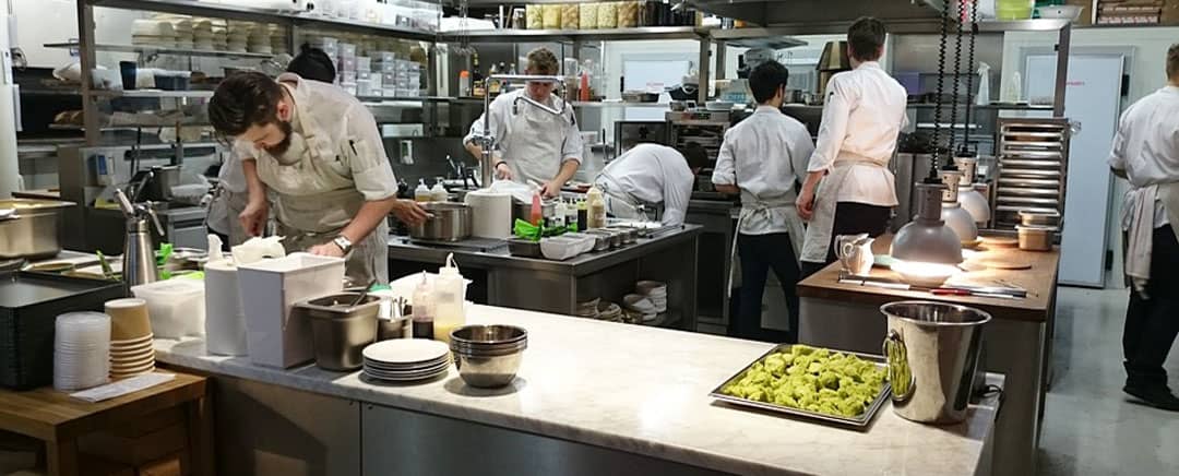 Optimalisasi Alur Kerja Dapur untuk Efisiensi dan Produktivitas