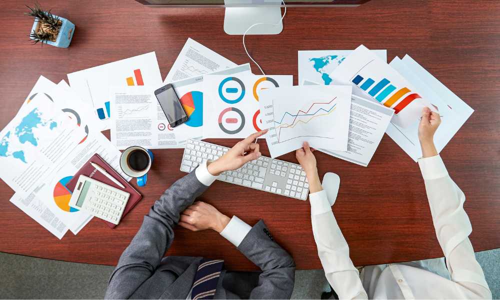 Fitur Absensi Berbasis Web yang Mendukung Administrasi Perusahaan